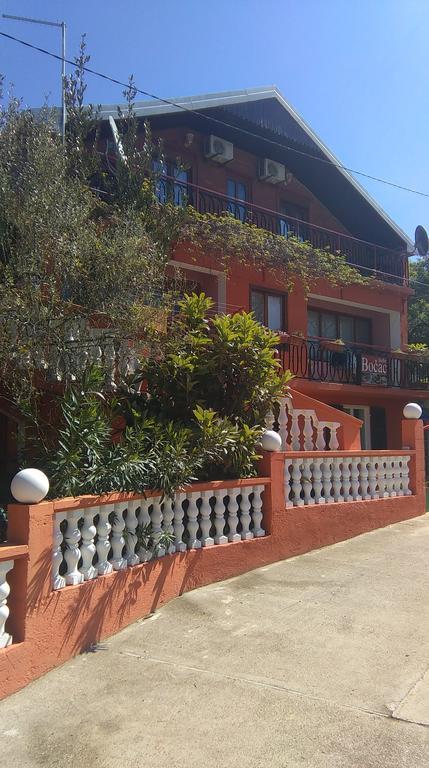 Guest House Bocac Sali Exterior foto
